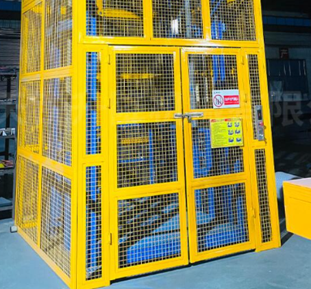 临颍货梯可以安装在室外吗