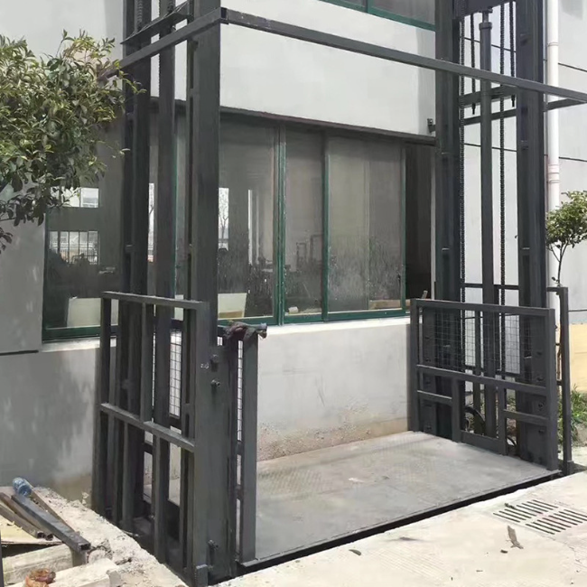 临颍5吨室外升降货梯